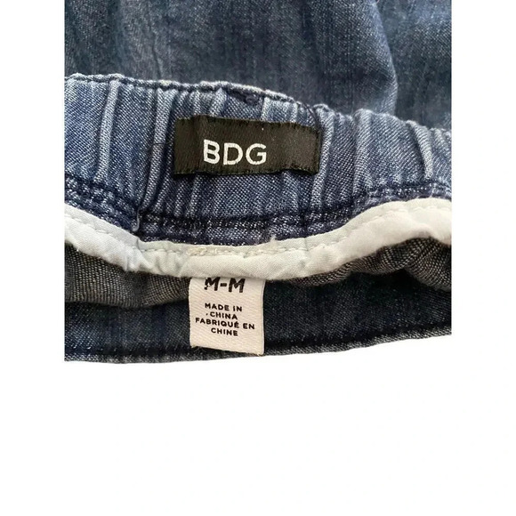 BDG Women's Blue Medium Wash Pull On Skirt Size Medium - Picture 3 of 4